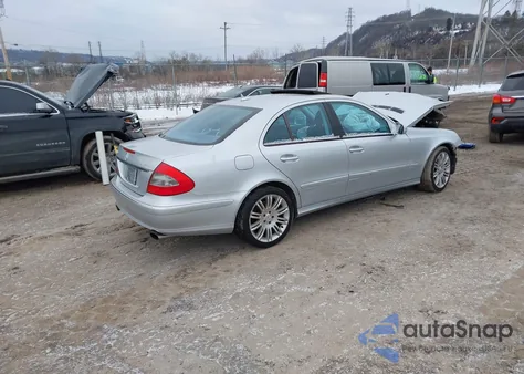 2007 Mercedes-Benz E 350 4Matic z USA, uszkodzony, nr VIN WDBUF87XX7B121763